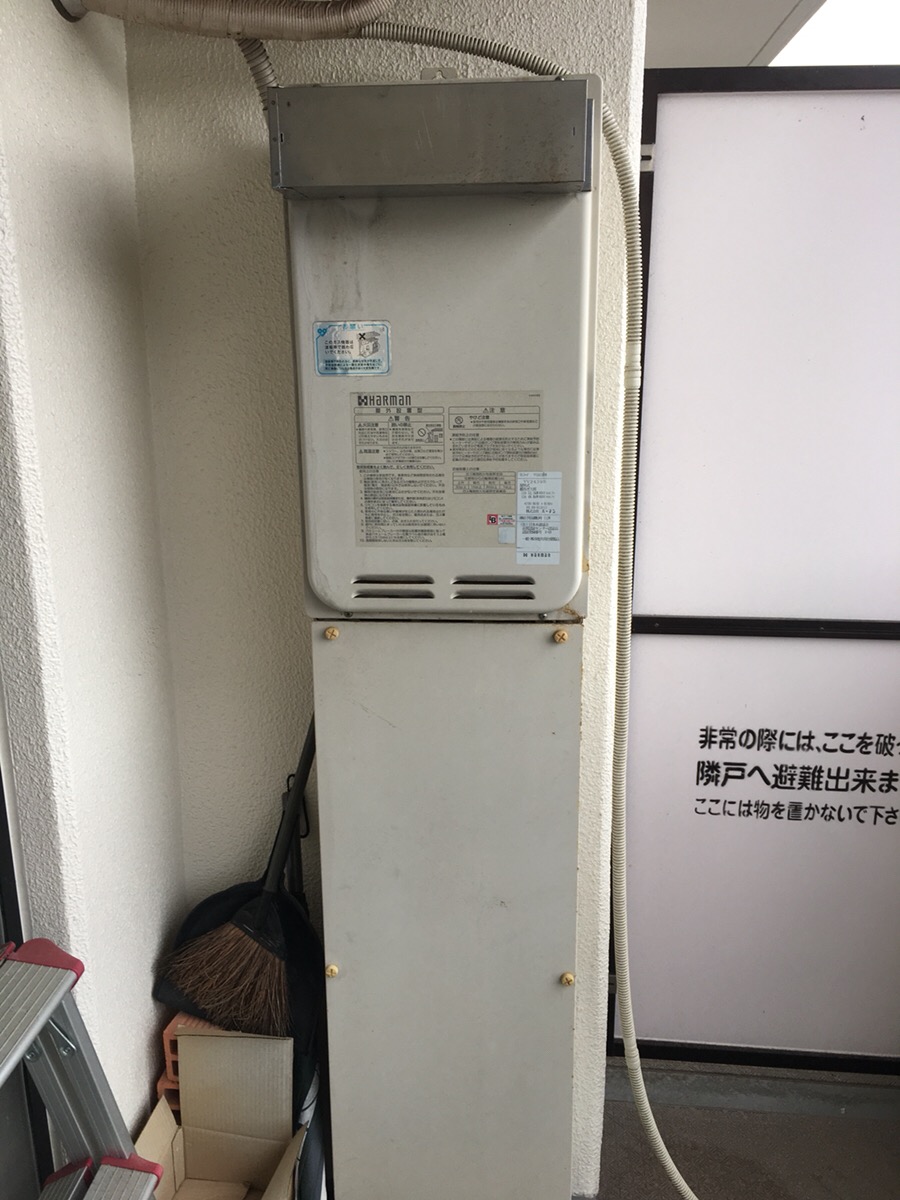 兵庫県神戸市灘区 T様 リンナイ給湯器 RUJ-V2401W(A) 24号高温水供給式給湯器 交換前