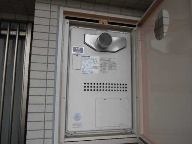兵庫県尼崎市 T様 ノーリツ給湯器 GTH-2444AWX3H-T-1 BL 24号フルオート給湯暖房給湯器 交換工事 交換前
