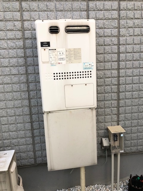 大阪府大阪市福島区 Y様 ノーリツエコジョーズ GTH-C2450AW3H-1 BL 24号スタンダード（フルオート）給湯暖房給湯器 交換工事 交換前