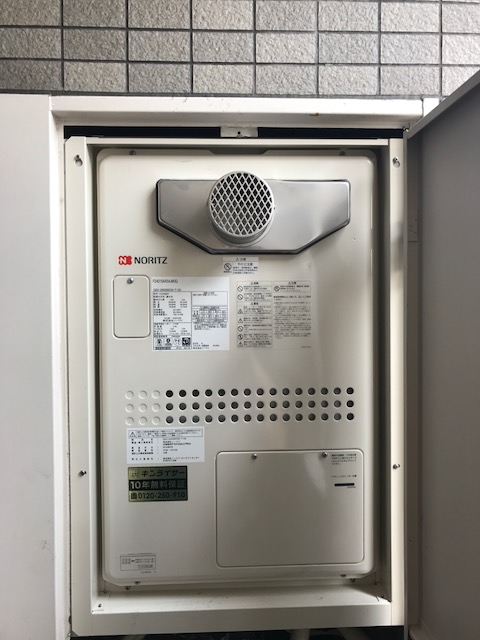 大阪府大阪市北区 K様 ノーリツ給湯器 GQH-2443AWX3H-T-DX BL 24号高温水供給式暖房給湯器 交換工事 交換後