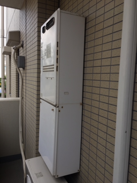 東京都豊島区 K様 ノーリツエコジョーズ GTH-C2450AW3H-1 BL 24号スタンダード（フルオート）給湯暖房給湯器 交換工事 交換前