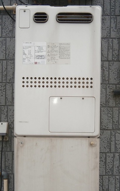 東京都葛飾区 Y様 ノーリツエコジョーズ GTH-C1650AW3H-1 BL【LPG】 16号スタンダード（フルオート）給湯暖房給湯器 交換工事 交換前