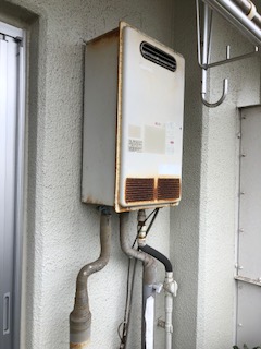 千葉県市川市 N様 ノーリツ給湯器 GQ-2039WS-1 20号オートストップ給湯専用給湯器 交換工事 交換前