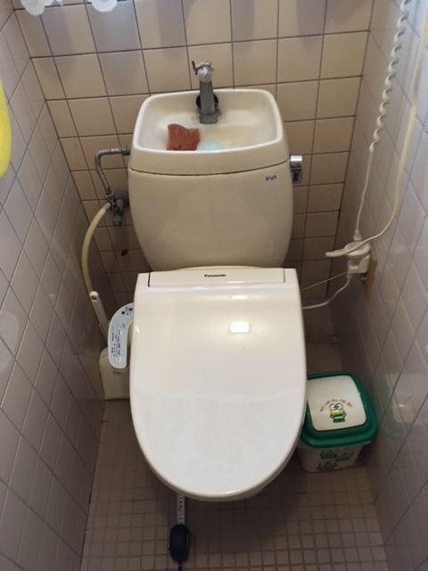 大阪府大阪狭山市 N様 LIXIL YDS-H2KX81X3-R リフォレI型 床排水 120 交換工事 交換前