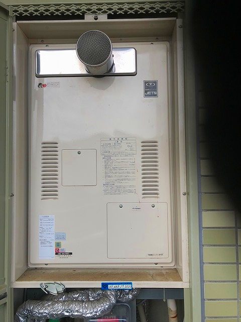 京都府京都市右京区 F様 ノーリツ給湯器 GQH-2443AWX3H-T-DX BL 24号高温水供給式暖房給湯器 交換工事 交換前