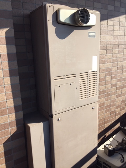 東京都立川市 Ｋ様 ノーリツエコジョーズ GTH-C2451AW6H-T-1 BL 24号スタンダード（フルオート）給湯暖房給湯器 交換工事 交換前