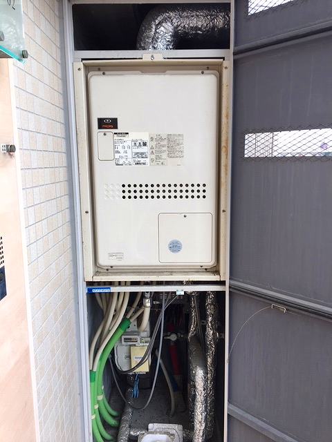 兵庫県宝塚市 M様 ノーリツ給湯器 GTH-2444AWX3H-H-1 BL 24号フルオート給湯暖房給湯器 交換工事 交換前