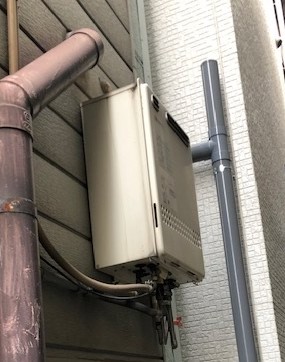 大阪府大阪市大正区 K様 ノーリツ給湯器 GT-1660SAWX-1 BL 16号オート追焚付給湯器 交換工事 交換前