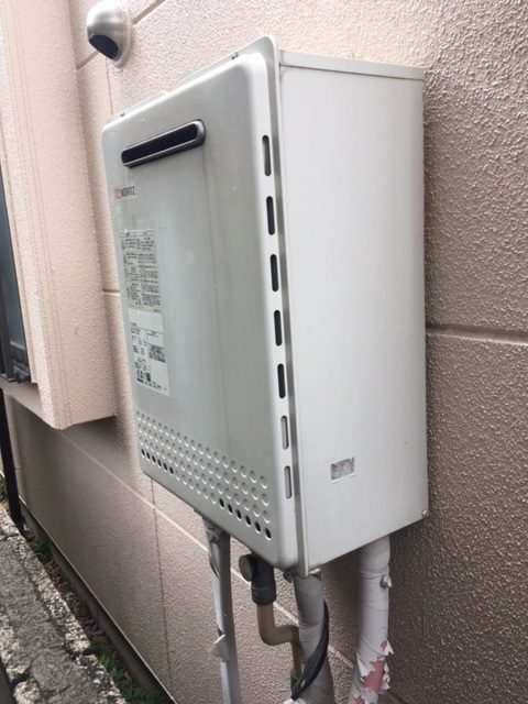 東京都調布市 Ｋ様 ノーリツ給湯器 GT-2460SAWX-1 BL 24号オート追焚付給湯器 交換工事 交換前