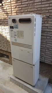 大阪府和泉市 Ｔ様 ノーリツエコジョーズ GTH-C2450SAW3H-1 BL 24号シンプル（オート）給湯暖房給湯器 交換工事 交換前