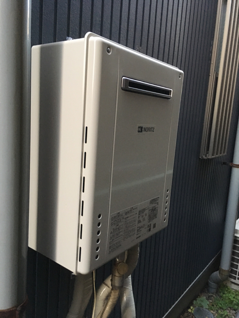 東京都足立区 I様 ノーリツ給湯器 GT-2460SAWX-1 BL 24号オート追焚付給湯器 交換工事 交換後