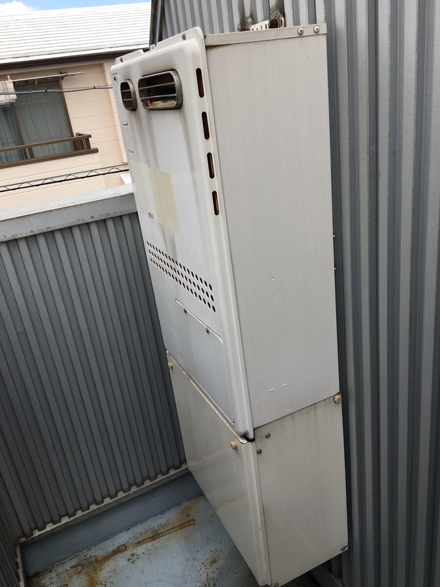 東京都北区 Ｉ様 ノーリツエコジョーズ GTH-C2450AW3H-1 BL 24号スタンダード（フルオート）給湯暖房給湯器 交換工事 交換前