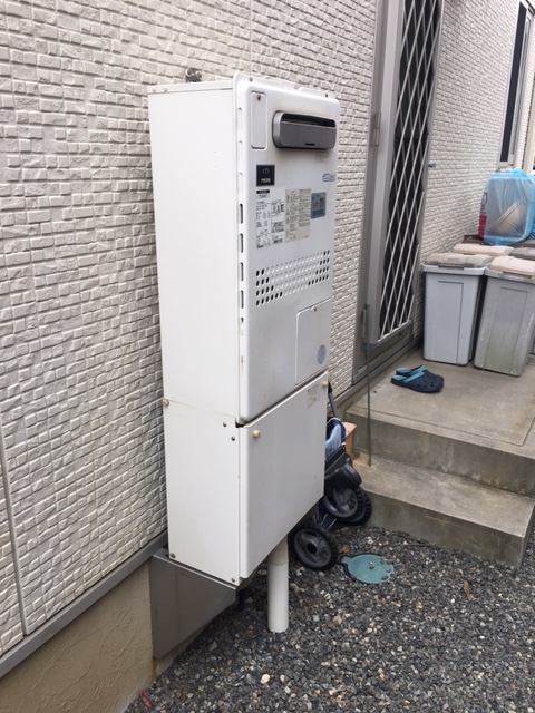 兵庫県神戸市北区 Ｈ様 ノーリツエコジョーズ GTH-C2450SAW3H-1 BL 24号シンプル（オート）給湯暖房給湯器 交換工事 交換前