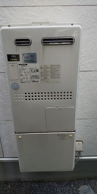 大阪府高槻市 I様 ノーリツエコジョーズ GTH-C2450AW3H-1 BL 24号スタンダード（フルオート）給湯暖房給湯器 交換工事 交換前