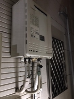 大阪府枚方市 I様 ノーリツ 給湯器 GT-2460SAWX-1 BL 24号オート追焚付給湯器 交換工事 交換前