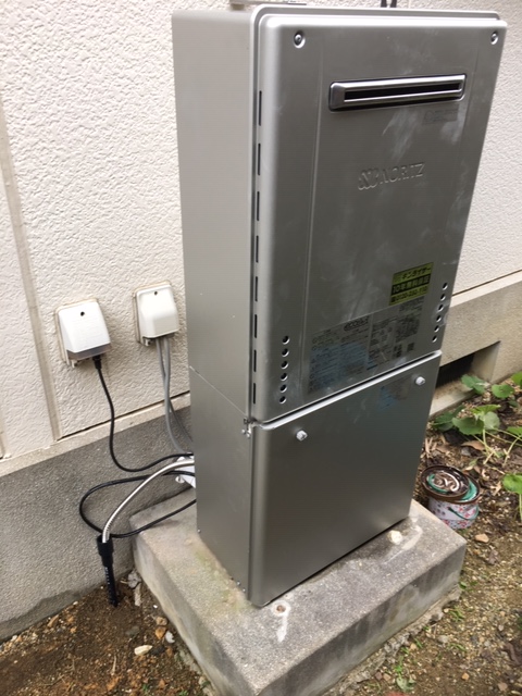 大阪府和泉市 Ｔ様 ノーリツエコジョーズ GT-C2462SAWX BL 24号シンプル（オート）追焚付給湯器 交換工事 交換後