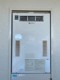 兵庫県姫路市 Ｍ様 リンナイ給湯器 RUJ-A2400W 24号高温水供給式給湯器 交換工事 交換前