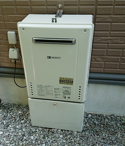 大阪府富田林市 Ｗ様 ノーリツ給湯器 GT-2060SAWX-1 BL 20号オート追焚付給湯器 交換工事 交換後