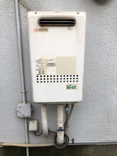東京都江戸川区 O様 ノーリツ給湯器 GQ-2439WS-1 24号オートストップ給湯専用給湯器 交換工事 交換前