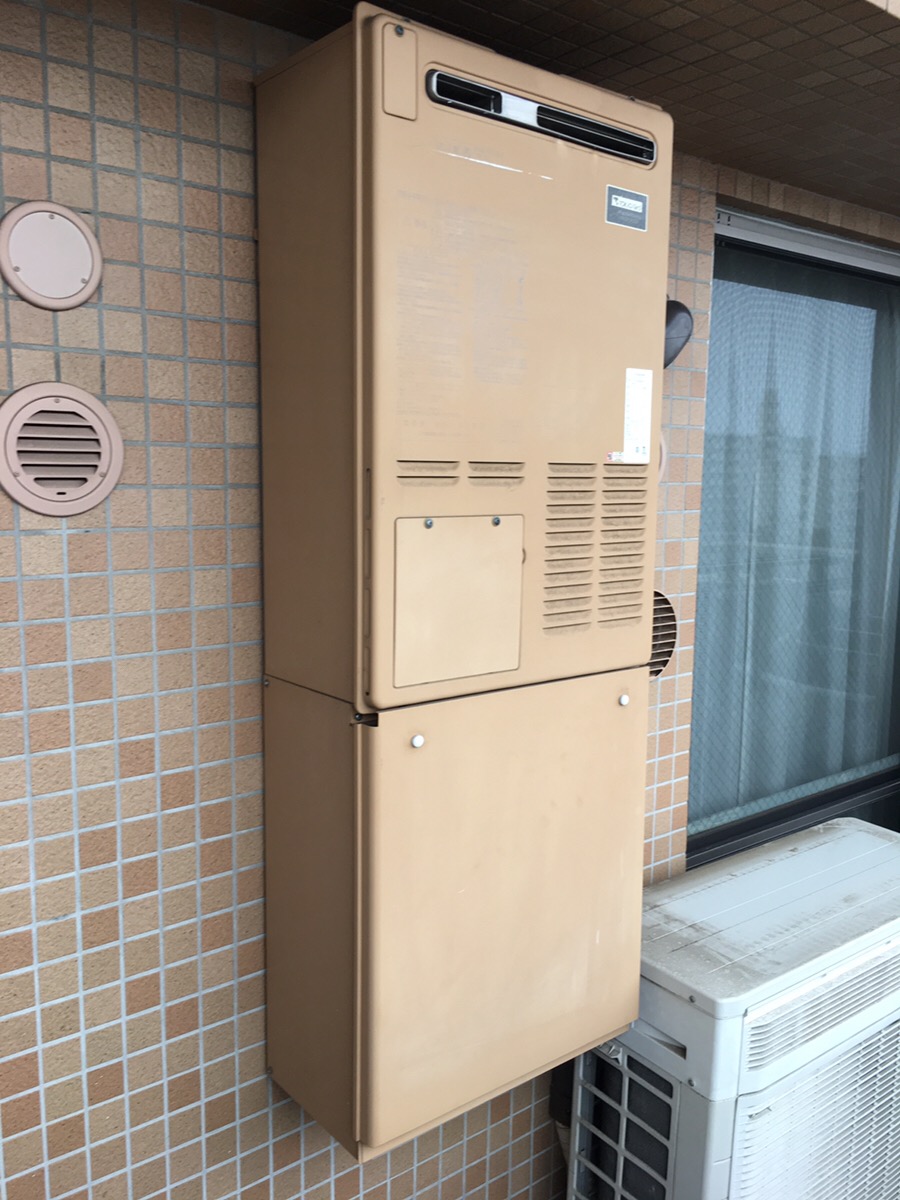 埼玉県さいたま市中央区 Ｔ様 ノーリツエコジョーズGTH-C2450AW3H-1 BL 24号スタンダード（フルオート）給湯暖房給湯器 交換工事 交換前