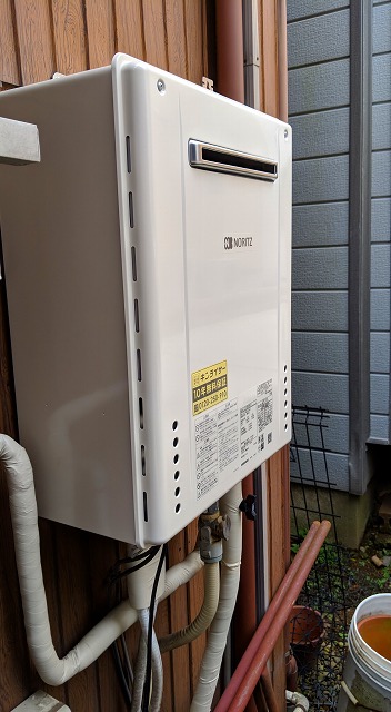 東京都江戸川区 Ｍ様 ノーリツ給湯器 GT-2060SAWX-1 BL 20号オート追焚付給湯器 交換工事 交換後