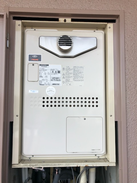 兵庫県明石市 Ｙ様 ノーリツ給湯器 GT-1660AWX-T-1 BL 16号フルオート追焚付給湯器 交換工事 交換前