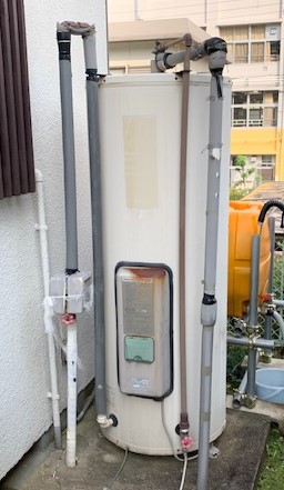 大阪府南河内郡 T様 日立 エコキュート 370ℓ角型 給湯専用（台所リモコン付き）ノーマル（オートストップ付き）交換工事 交換前