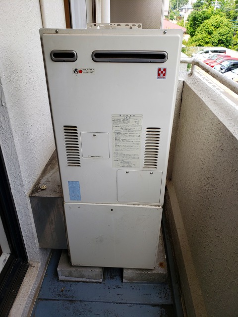 神奈川県大和市 Ｈ様 都市ガス ノーリツ給湯器 GQ-2039WS-1 20号オートストップ給湯専用給湯器 交換工事 交換前