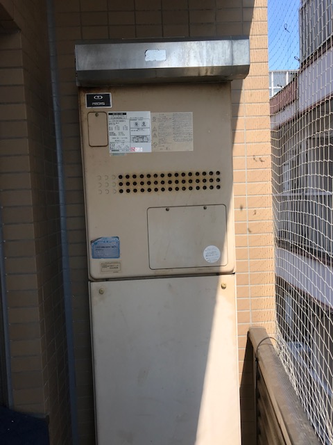大阪府大阪市中央区 H様 都市ガス ノーリツエコジョーズ GTH-C2450AW3H-1 BL 24号スタンダード（フルオート）給湯暖房給湯器 交換工事 交換前