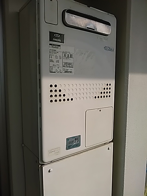 大阪市東住吉区 Ｋ様 ノーリツエコジョーズ GTH-C2450AW3H-1 BL 24号スタンダード（フルオート）給湯暖房給湯器 交換工事 交換前