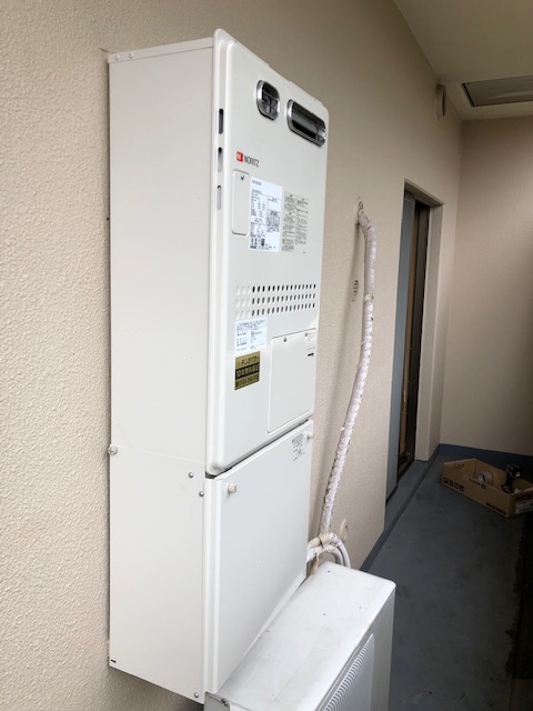 兵庫県西宮市 S様 都市ガス ノーリツ給湯器 GQH-2443AWXD-DX BL 24号高温水供給式暖房給湯器 交換工事 交換後