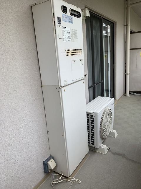 兵庫県宝塚市 N様 都市ガス リンナイ給湯器 RUJ-A2400W 24号高温水供給式給湯器 交換工事｜給湯器のキンライサー