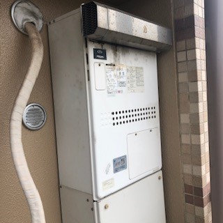 兵庫県神戸市東灘区 Ｎ様 都市ガス ノーリツエコジョーズ GTH-C2460AW3H BL 24号スタンダード（フルオート）給湯暖房給湯器 交換工事 交換前
