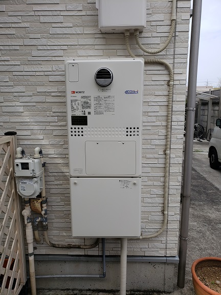 東京都狛江市 Ｉ様 都市ガス ノーリツエコジョーズ GTH-C2450AW3H-1 BL 24号スタンダード（フルオート）給湯暖房給湯器 交換工事 交換後