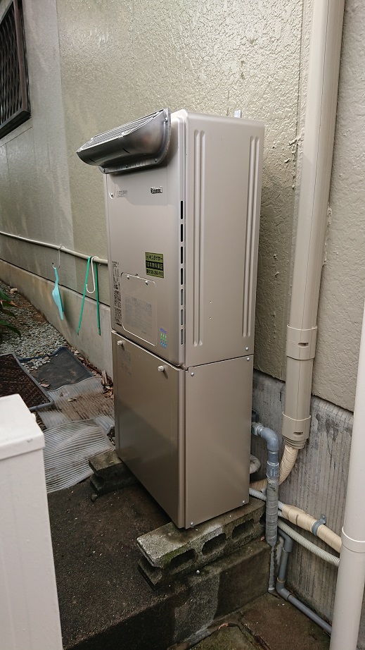 大阪府和泉市 Ｈ様 都市ガス リンナイエコジョーズ RVD-E2405SAW2-1(A) 24号オート給湯暖房給湯器 交換工事 交換後