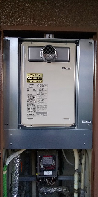 大阪府和泉市 Ｍ様 都市ガス リンナイ給湯器 RUJ-A1610T 16号高温水供給式給湯器 交換工事 交換後