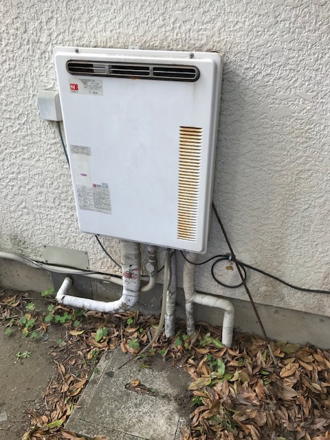 神奈川県藤沢市 Ｋ様 都市ガス ノーリツ給湯器 GT-1660SAWX-1 BL 16号オート追焚付給湯器 交換工事 交換前