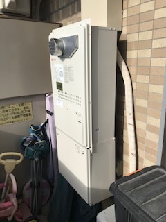 大阪府大阪市中央区 Ｔ様 都市ガス ノーリツ給湯器 GQH-2443AWXD-T-DX BL 24号高温水供給式暖房給湯器 交換工事 交換後