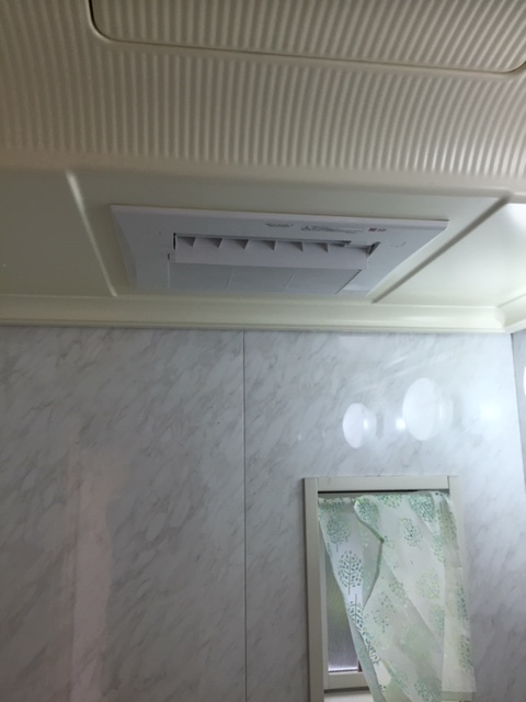 大阪府寝屋川市 O様 リンナイ 天井形浴室暖房乾燥機 RBH-C418K1P 交換工事 交換後