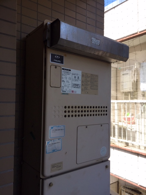 大阪府大阪市中央区 M様 都市ガス ノーリツエコジョーズ GTH-C2450AW3H-1 BL 24号スタンダード（フルオート）給湯暖房給湯器 交換工事 交換前