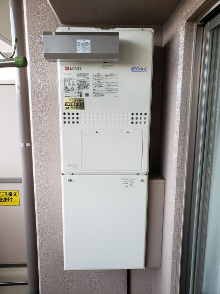 東京都府中市 Ｏ様 都市ガス ノーリツエコジョーズ GTH-C2450AW3H-1 BL 24号スタンダード（フルオート）給湯暖房給湯器 交換工事 交換後