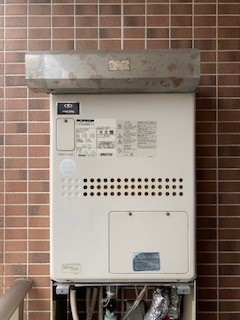 兵庫県明石市 Ｔ様 	都市ガス ノーリツエコジョーズ GTH-C2460SAW3H BL 24号シンプル（オート）給湯暖房給湯器 交換工事 交換前