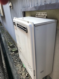 愛知県春日井市 M様 都市ガス ノーリツ給湯器 GT-1660SAWX-1 BL 16号オート追焚付給湯器 交換工事 交換前