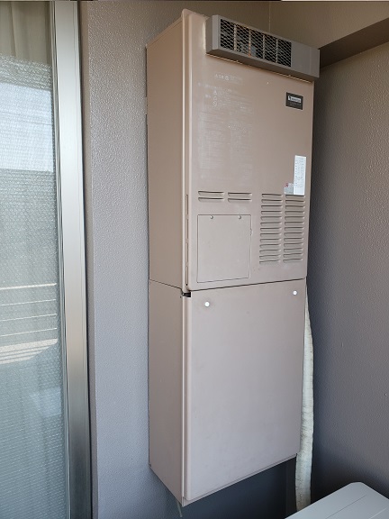 神奈川県川崎市中原区 Ｙ様 都市ガス ノーリツエコジョーズ GTH-C2450AW3H-1 BL 24号スタンダード（フルオート）給湯暖房給湯器 交換工事 交換前
