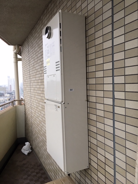東京都北区 Ｍ様 都市ガス ノーリツエコジョーズ GTH-C2460AW3H BL 12A13A 24号スタンダード（フルオート）給湯暖房給湯器 交換工事 交換後