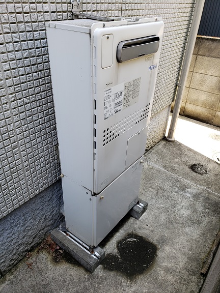 東京都東久留米市 Ｈ様 都市ガス ノーリツエコジョーズ GTH-C2451AW3H-1　BL 24号スタンダード（フルオート）給湯暖房給湯器 交換工事 交換前