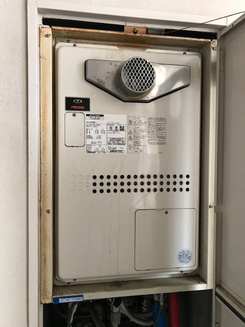 兵庫県西宮市 Ｎ様 都市ガス ノーリツ給湯器 GTH-2444AWXD-T-1 BL 24号フルオート給湯暖房給湯器 交換工事 交換前