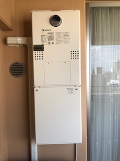 兵庫県神戸市中央区 Ｔ様 都市ガス ノーリツエコジョーズ C2460AW3H BL 24号スタンダード（フルオート）給湯暖房給湯器 交換工事 交換後