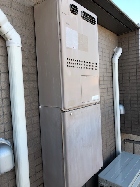 東京都大田区 Ｏ様 都市ガス ノーリツエコジョーズ GTH-C2460AW3H BL 24号スタンダード（フルオート）給湯暖房給湯器 交換工事 交換前