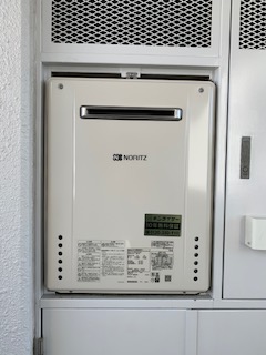 東京都墨田区 Ｈ様 都市ガス ノーリツ給湯器 GT-2060SAWX-1 BL 20号オート追焚付給湯器 交換工事 交換後